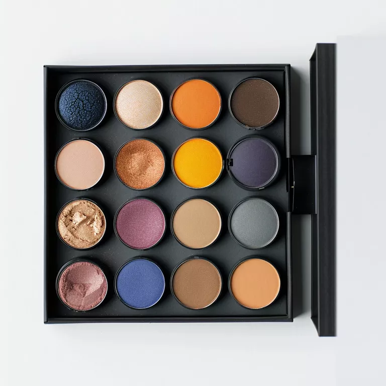 EYE SHADOW